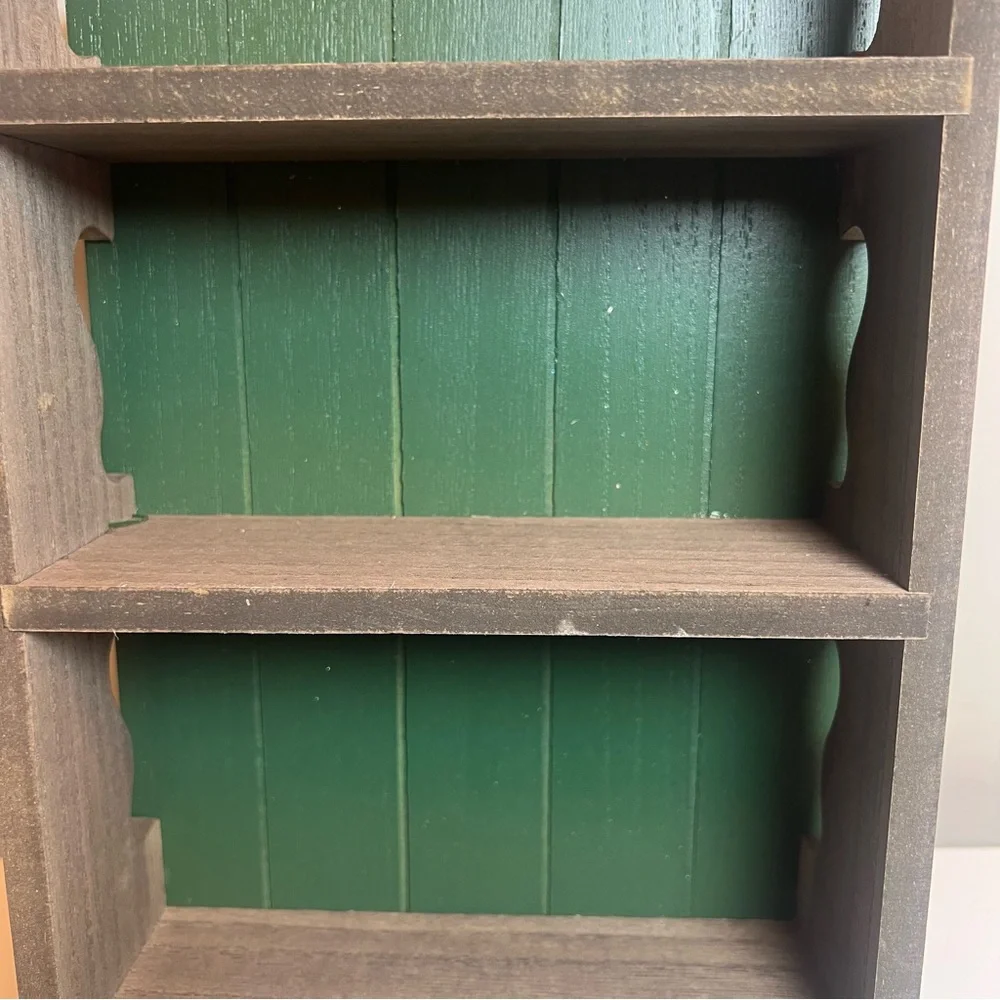 Target Bullseye Green Wooden Sleigh Shelf